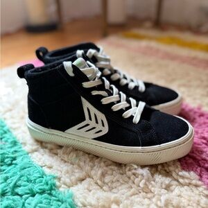 Cariuma Black and White High-Top Sneakers